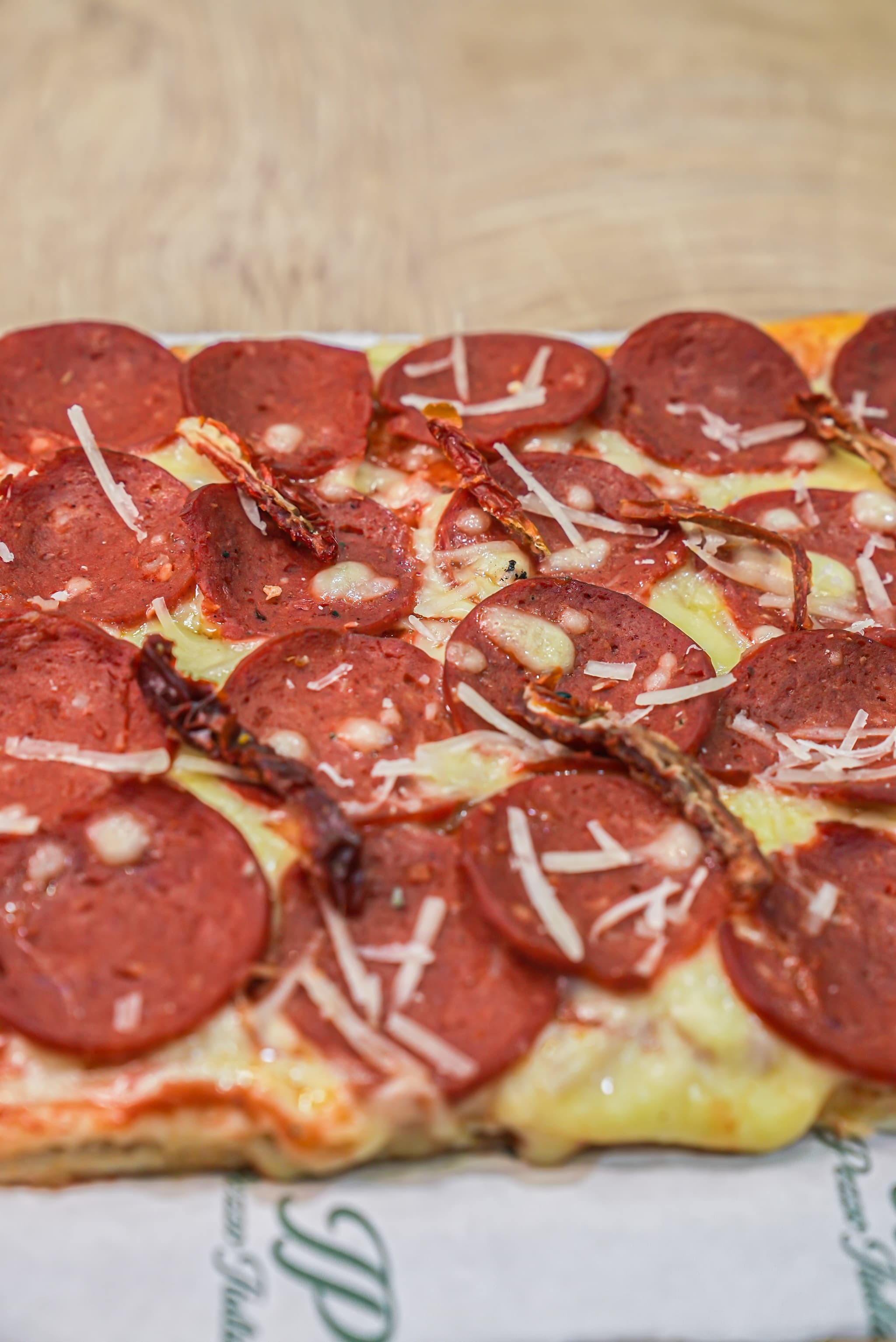 Pizza Pepperoni garnie