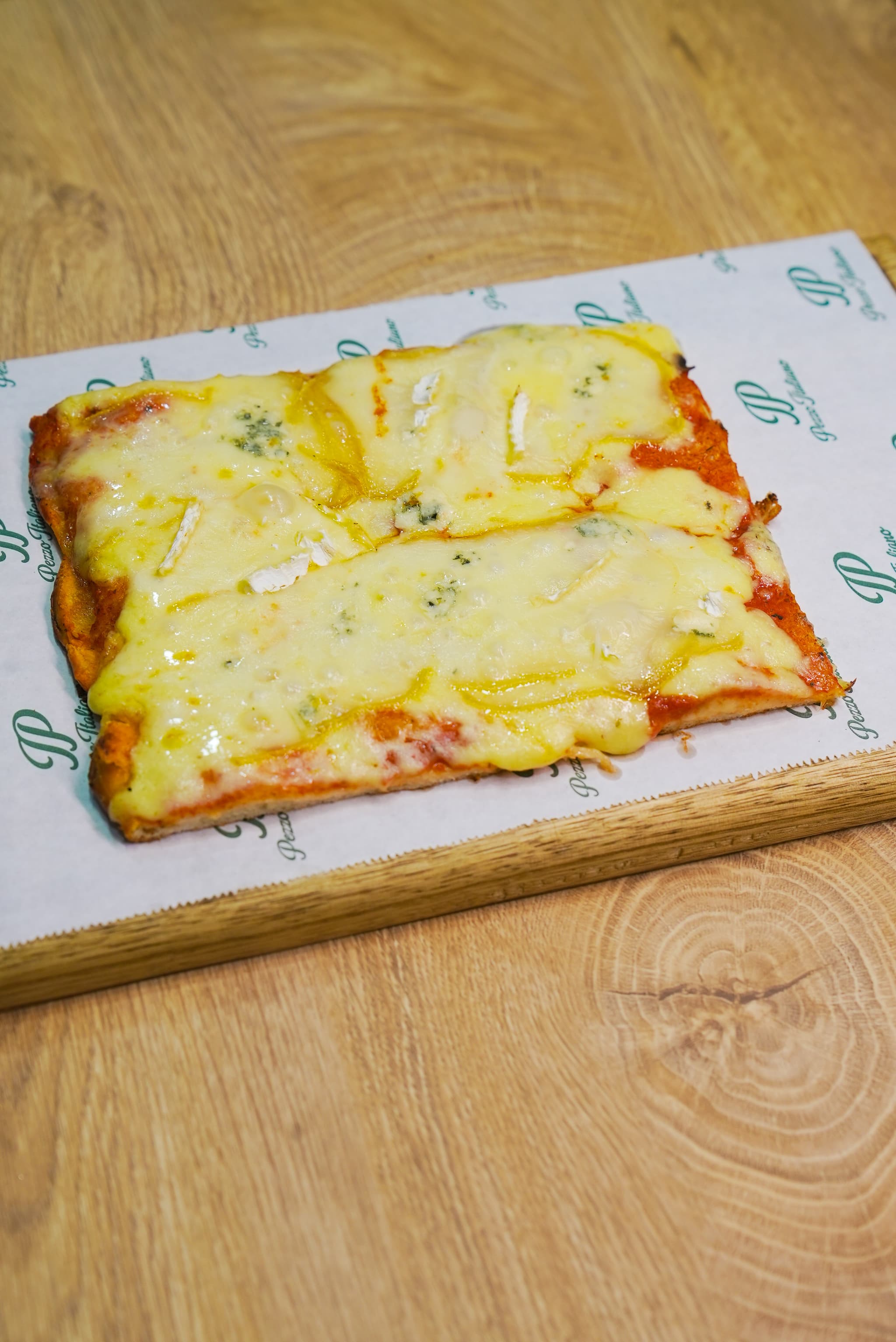 Pizza Quattro Formaggi présentation